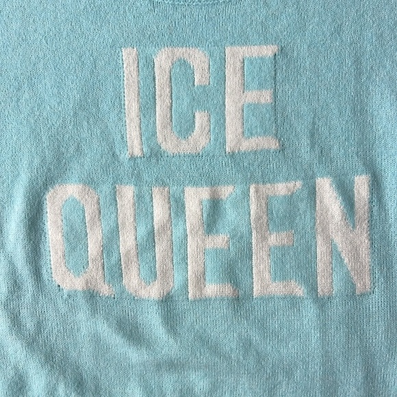 Wildfox Sweater Blue Distressed Ice Queen Long Sleeve Sweater Size Medium - Picture 3 of 11